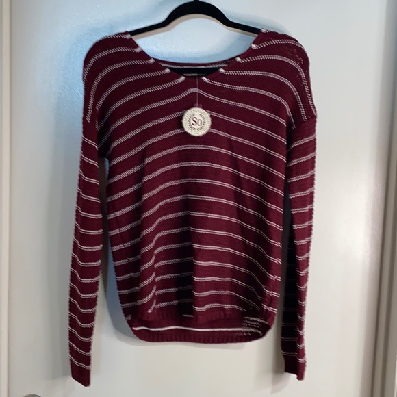 SO kohl’s maroon sweater! Thick but would go over cami. - Picture 1 of 3